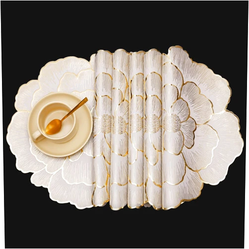 FAVE 6PCS Floral Round Placemats Gold Placemats Vinyl Placemats Set of 6 for Dining Table Durable Table Mats Reusable Metallic Shiny Gold Placemats（15 x15,Gold）