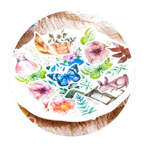 Funfactordesign 320pcs Flower Sticker Set_Colorful Decorative Assorted Floral Sticker for Bullet Journal, Planner, Scrapbooking, Art Craft, Envelope Seal, Gift Package, Diary, Album