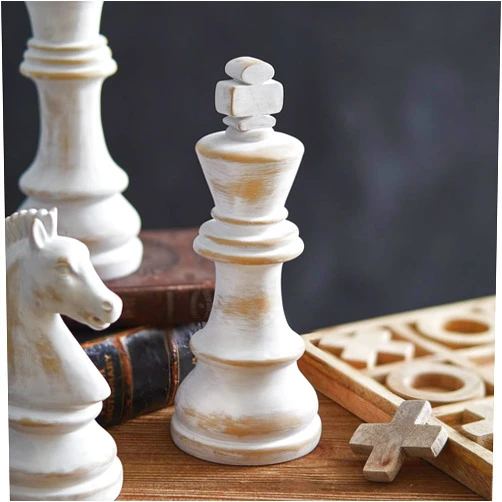 CTW Home Collection Colonial Tin Works Chess Sculpture King, 10-inch Height, Resin, Home, Home Décor