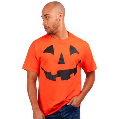 Ann Arbor T-shirt Co. Giant Jack O' Lantern Face | Halloween Pumpkin Fun Unisex T-shirt for Men Women
