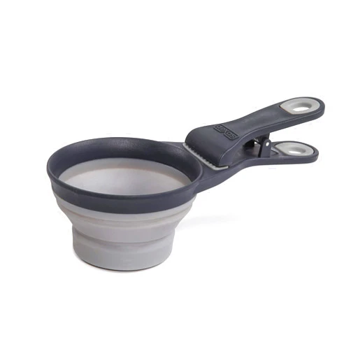 Dexas Pets Collapsible KlipScoop Collapsible Dry Dog Food Scoop and Dog Food Bag Clip, 1 Cup Capacity, Light Gray (PW660432429)
