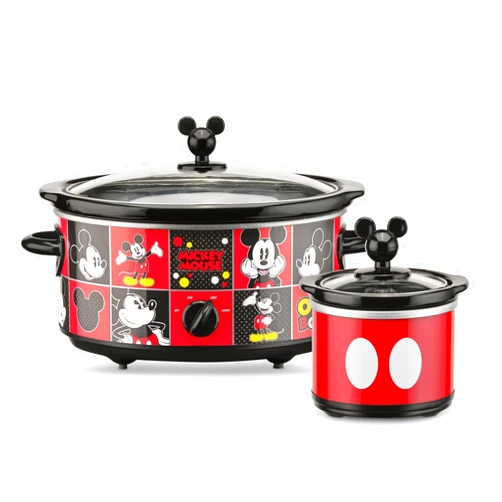 Disney DCM-502 Mickey Mouse Oval Slow Cooker with 20-Ounce Dipper, 5-Quart, Red/Black