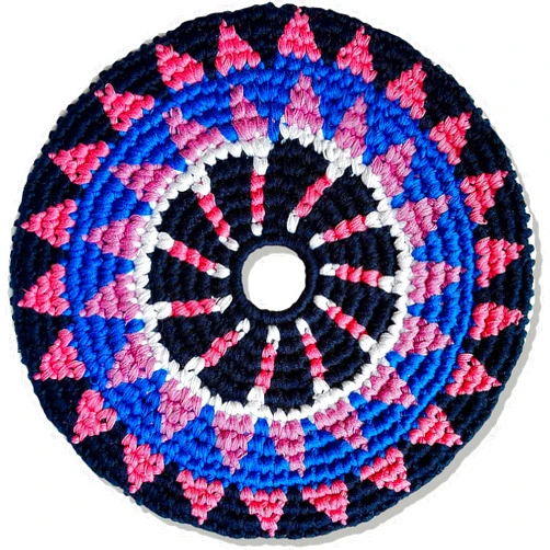 Buena Onda Games Buena Onda El Grande Flying Disc - 8'' Flexible Sport Disc for Indoor and Outdoor Play - Amazing Handmade Quality from Guatamala - Pocket Discs are Played in Over 20 Family Fun Games