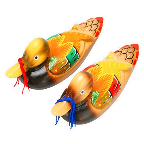 Topyond 1 Pair Romantic Wooden Mandarin Duck Ornament Water Based Paint, Office and Living Room Decor, Ideal for Wedding, Handcrafted Desk Decor