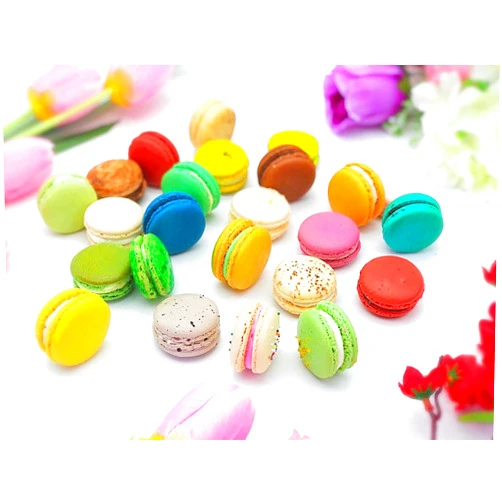 Macaron Centrale Surprise me 12 Pack | Assorted French Macaron