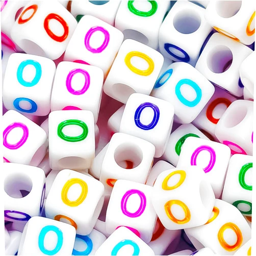 CREATZONE 500Pcs White Cube Letter Beads with Colorful Letter O 6x6mm Acrylic Vowel Letter Beads Square Alphabet Loose Beads for DIY Bracelet Necklace Jewelry Making