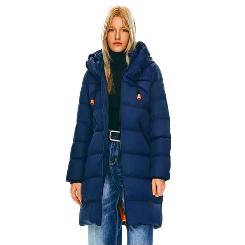 Orolay Women's Thickened Winter Down Coat Hooded Puffer Long Jacket with Pocket