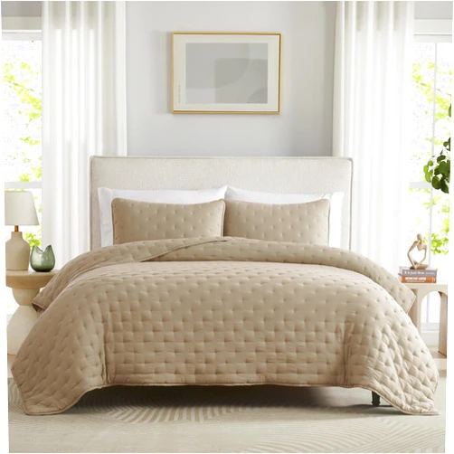 WDCOZY Beige Cloud California Cal King Size Quilt Bedding Sets with Pillow Shams, Oversized Tan Lightweight Bedspread Coverlet, Taupe Camel Soft Cute Bed Cover for All Season