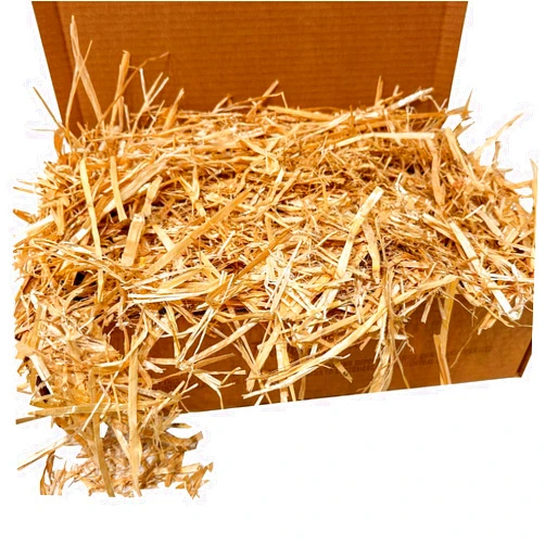 Blue Mountain Hay Organic Bedding Straw (10 lb) for Guinea Pigs, Chinchillas, Rabbits, Hamsters, Chickens, Stray and Feral Cats, Chicken Coops and Small Pet Shelters | Absorbent, Warm, Soft & Fresh