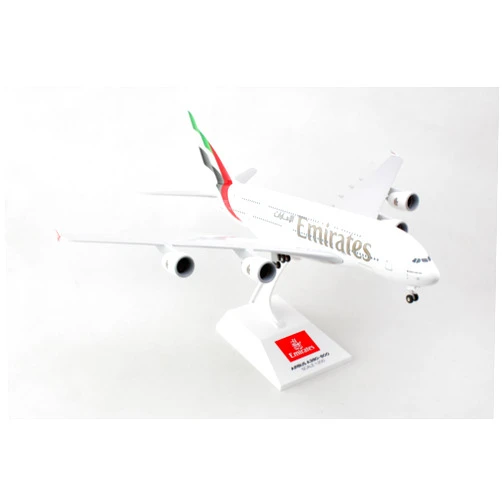 Daron Skymarks Daron Emirates A380-800 1/200 w/Gear (SKR1135)