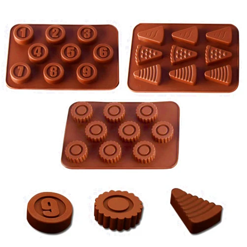 Yuanwovv Kids' Complete Oven Pan Set Compatible with Easy Bake Ultimate Oven,Accessories for Cooking Easy Bake Oven Mixes,Includ Round flower style, round number style, triangular cake style，circle pan.