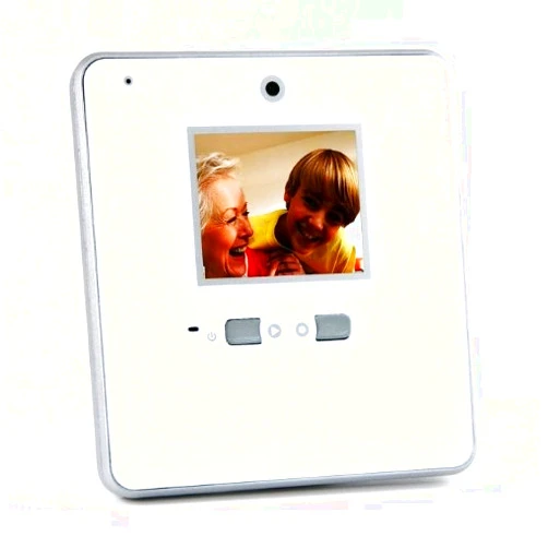 ZOpid 1.8 inch Display Digital Audio Video Memo Recorder - White