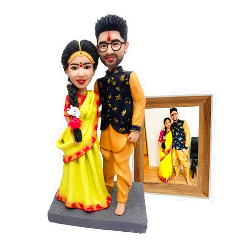 Laclayfigurine Bobblehead Personalized India Custom Figurine for Couple- Sculpted by Famous Tiktok Clay Artist Jerry