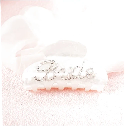 JUSTOTRY Bride Claw Clip Bachelorette - Bride Accessories For Bridal Shower Party engagement Wedding Bride To Be Gifts Hair Clip for Woman（White）