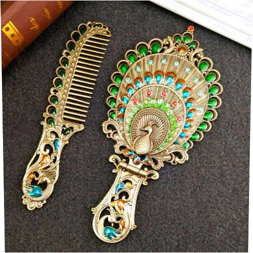 BYVUTE Handheld Mirror Set, Vintage Makeup Mirror and Comb Antique Princess Castle Vanity Mirror Cosmetic Decorative Embossed Hair Brush Gift for Women Girls (Peacock 1)