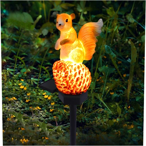 AVEKI Solar Garden Lights, Squirrel Solar Powered LED Outdoor Decor Light, Resin Garden Waterproof Decorations with Stake, Outdoor Garden Animal Statue for Patio Lawn Yard (Squirrel)