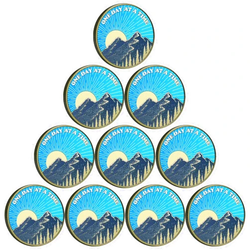Strugglejewelry Sunrise Serenity Lucky Coin One Day at A Time Pocket Token Gift for Men or Women Addiction Recovery AA Sobriety Medallion (Pack of 10)