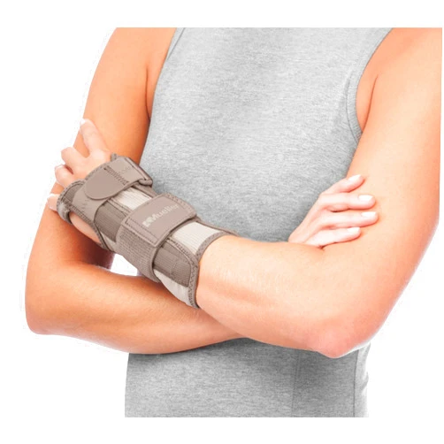 MUELLER Sports Medicine Reversible Wrist Stabilizer with Splint, Wrist Pain Relief Support for Men and Women, Ideal for Carpal Tunnel, Tendinitis, Arthritis, Taupe, Small/Medium