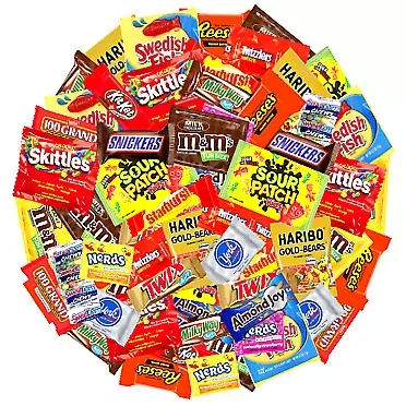 CANDYMAN Bundle with American favorite Candy and Chocolate in a Pack Mix M&M's, Reeses, Snickers, Milky Way, Sour Patch, Twizzlers, Swedish Fish, Sweet Tarts & Nerds and More (2 Pound)