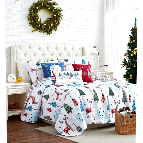 Southshore Fine Living, Inc. Winter Wonderland Christmas Holiday Soft Bedding Set 6-Piece Oversized Quilt Set with Throw Pillows and Shams, Full/Queen