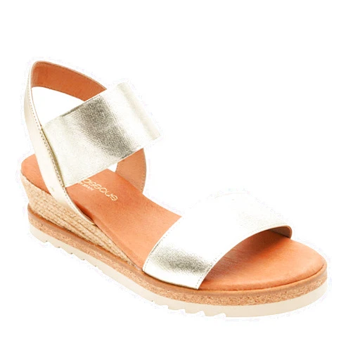André Assous Andre Assous Neveah Metallic Wedge