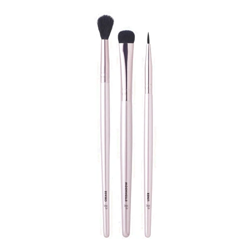e.l.f. No Budge Brush Trio, 3-Piece Eyeshadow Brush Set For Applying & Blending Color, Use With The No Budge Cream Eyeshadows, Vegan & Cruelty-Free