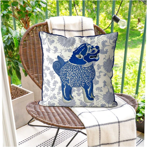 FabFunky Kelly Stevens-McLaughlan, Happy Blue Foo Dog Chinoiserie on Cream Cushion / Pillow Cover, Zippered Base, Full Piping, 18 Inches x 18 inches