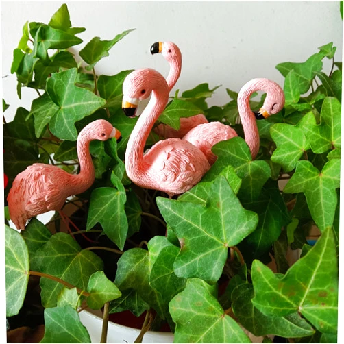 Cyrank Mini Flamingos Figurines with Stakes, Set of 4 Small Pink Flamingo Yard Ornament Stakes Resin Mini Lawn Flamingo Statue with Metal Legs Tiny Flamingo Statue Ornament for Flower Plant Pot Decorations