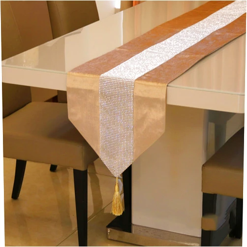 MOCOFO Bright Diamonds Table Runner - European Elegance for Bohemian Home Decor, Farmhouse Dining, and Special Occasions