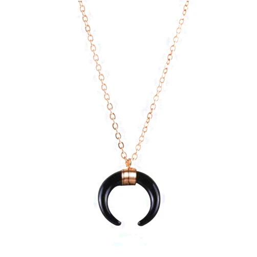 JczR.Y Resin Moon Necklace Vintage Big Horn Crescent Necklace Pendant for Women Boho Beach Jewelry Gifts