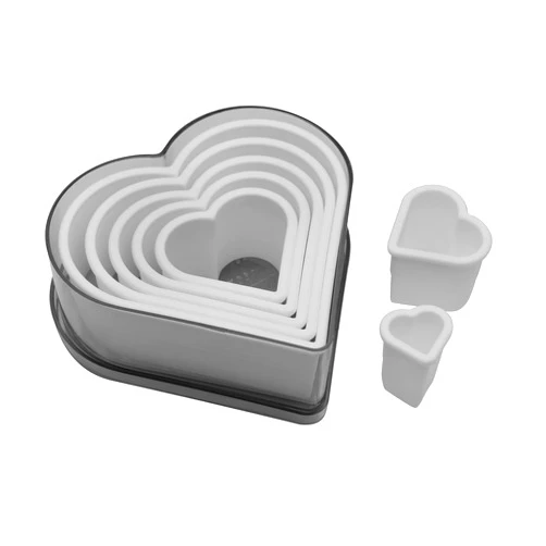 Ateco Plain Edge Heart Cutter Set in Graduated Sizes, Durable, Food-Safe Plastic, 7 Pc Set