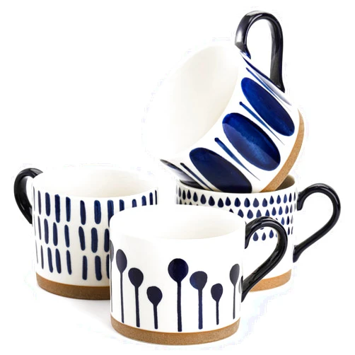 SOUJOY Set of 4 Porcelain Coffee Mugs, 15 Oz Hand Painted Coffee Cups with Handles, Large Glazed Stoneware Mugs for Tea, Hot or Cold Drinks, Best Gifts for Birthday, Thanksgiving, Christmas