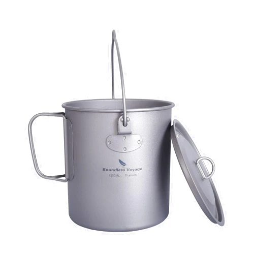 iBasingo 1250ml Titanium Hanging Mug with Lid Tea Coffee Water Cup Outdoor Camping Pot Ultra-light Portable Hiking Backpacking Cooking Kit Picnic Tableware Drinkware with Foldable Handle Ti3042D