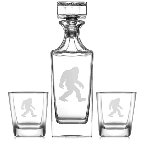 MIP Whiskey Decanter Gift Set With 2 Whiskey Old Fashioned Rocks Glasses Bigfoot Sasquatch