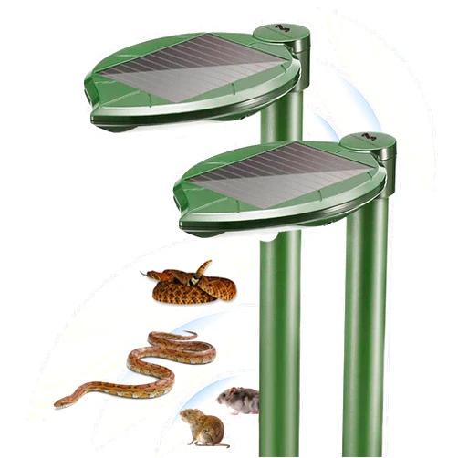 Maxfetched Solar Snake Repellent Ultrasonic Outdoor with LED Light, Sonic Mole Repeller Solar-Powered, Snake Mole Vole Gopher Away for Lawn Yard 2PK