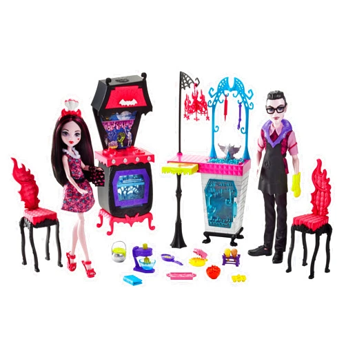 MONSTER HIGH MONSTER FAMILY VAMPIRE KITCHEN PLAYSET & 2-PACK DOLLS