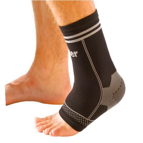 MUELLER Sports Medicine 4-Way Stretch Ankle Support Sleeve, Ankle Pain Relief Support for Men and Women, Ideal for Sprains, Strains, Arthritis, Black, Small/Medium