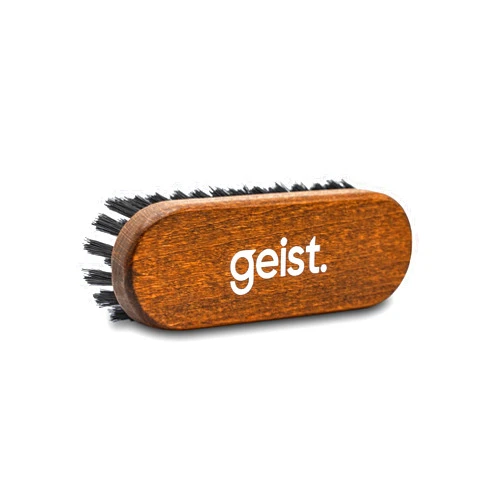 Geist. Leather & Upholstery Cleaning Brush Medium | To clean car seats, leather sofas, and alcantara | For car interiors, furniture, boots, shoes, bags and more