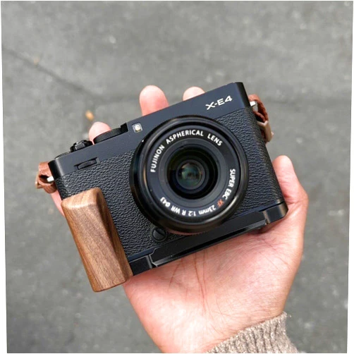 CAMINSTARRY Wood Wooden L Hand Grip Holder for Fujifilm X-E4 Fuji XE4 Camera Aluminum Alloy Baseplate