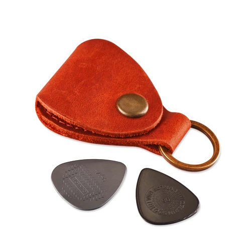 Gmakin Leather Guitar Pick Holder Keychain, Guitar Pick Holder Case Bag, Plectrum Key Fob Cases Bag, Gift for Guitar Players (Cognac)