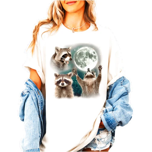 Olive Loves Apple Funny Raccoon Howling at Moon Shirt for Women and Teens Vintage Raccoon Graphic Tee