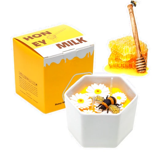 CabyGift Honey Scented Candle for Mom, 5.6 oz Natural Beeswax Candle with Bee & Daisy Decor, Mothers Day Gift for Mom, Cute Spring Home Decor