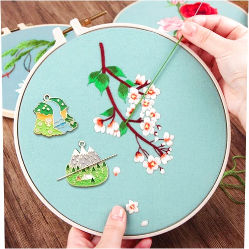 GUPENG Waterfalls and Scenery Needle Minder for Embroidery, Magnetic Pin Holder for Cross Stitch, Needlework and Embroidery Accessories （2 PCS）, csljmy20220723-0005