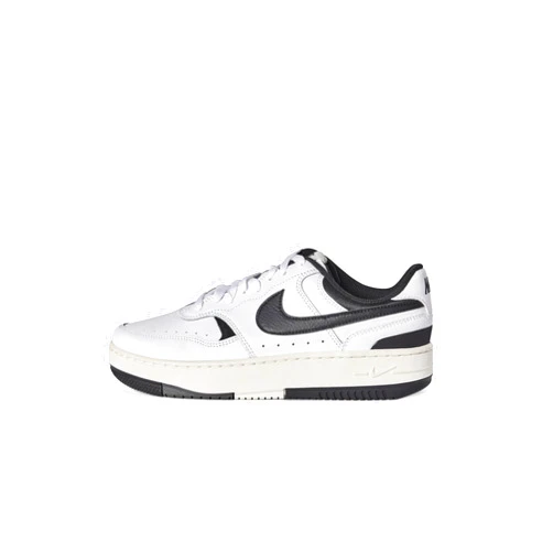 Nike Women's Gamma Force Shoes