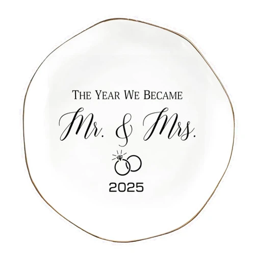 Baobeily The Year We Became Mr & Mrs 2025 Ring Dish - Elegant Ceramic Ring Holder for Engagement, Wedding, and Bridal Shower Gifts - Honeymoon Keepsake for Friends, Newlyweds, and Bride-to-Be