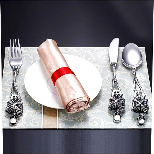 GULSARAYI Halloween Essentials Cutlery Silverware Set 18 Piece Flatware Set for 6, Creative Skeleton Handle 18/10 Food-Grade Stainless Steel Utensils Set Best Gift Combo include Forks Spoons And Knives Set