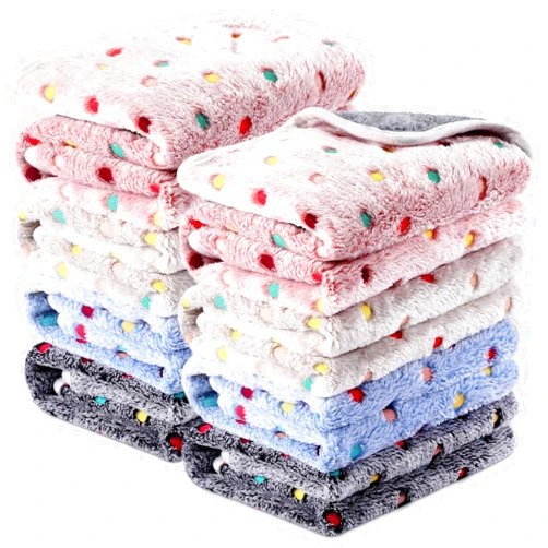 Tudomro 8 Pcs Guinea Pig Bedding Cage Liners Bulk Waterproof Blankets Small Animal Flannel Throw Bedding Absorbent Reusable Pet Pee Sleep Mat Pad Cover for Hamster Ferret (Dot,16 x 24 Inch)