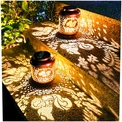 TIGGSY 2 Pack Squirrel Solar Lanterns Outdoor Waterproof Hanging Solar Lights Squirrel Gifts for Women Men Metal Decorative LED Lanterns for Yard, Patio, Lawn, Tabletop, Pathway, Landscape, Garden Decor