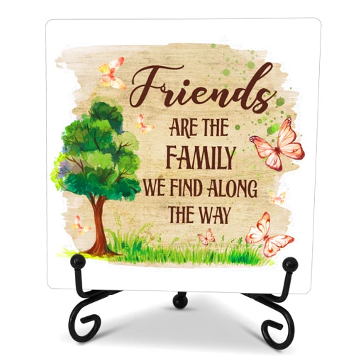 Ymyfdyj Friends Gifts For Women Men, Best Friend Desk Decor, Friends Are The Family We Find Along The Way - Motivational Friendship Plaque Sign With Stand, Decorations For Home Office -E07