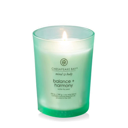 Chesapeake Bay Candle Chesapeake Bay Balance + Harmony Scented Candle, Water Lily Pear Fragrance, 50 Hours Burn Time, Warm & Decorative, Soy Wax Blend